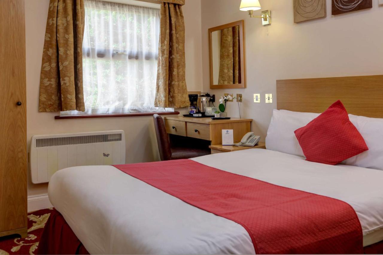 Best Western London Ilford Hotel Bagian luar foto