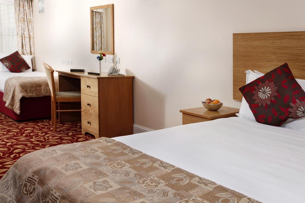 Best Western London Ilford Hotel Bagian luar foto